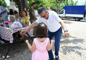 Bakan Topalolu Miniklerle Birlikte ok Elendi